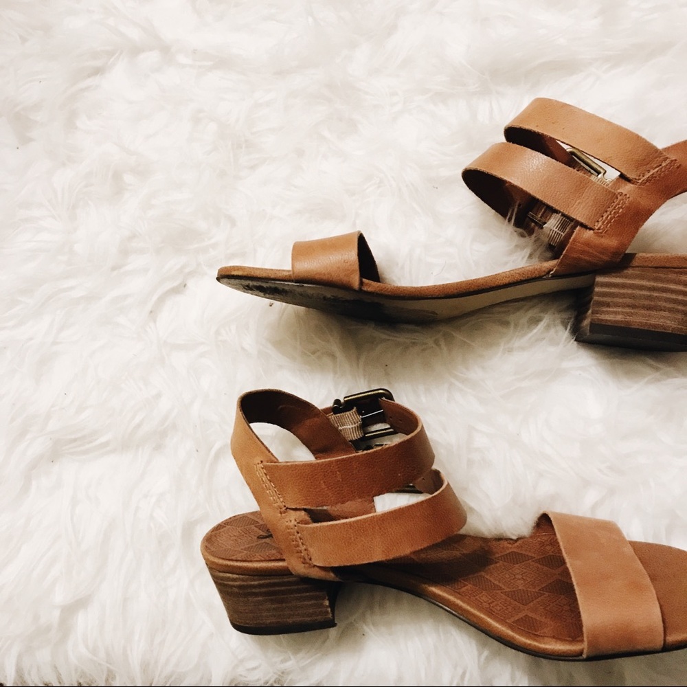 Lucky Brand Brown Sandals ✨